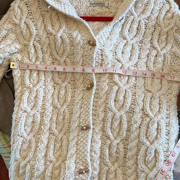 Indigenous One Wear cream off white cable knit sweater with hood. - Picture 14 of 16